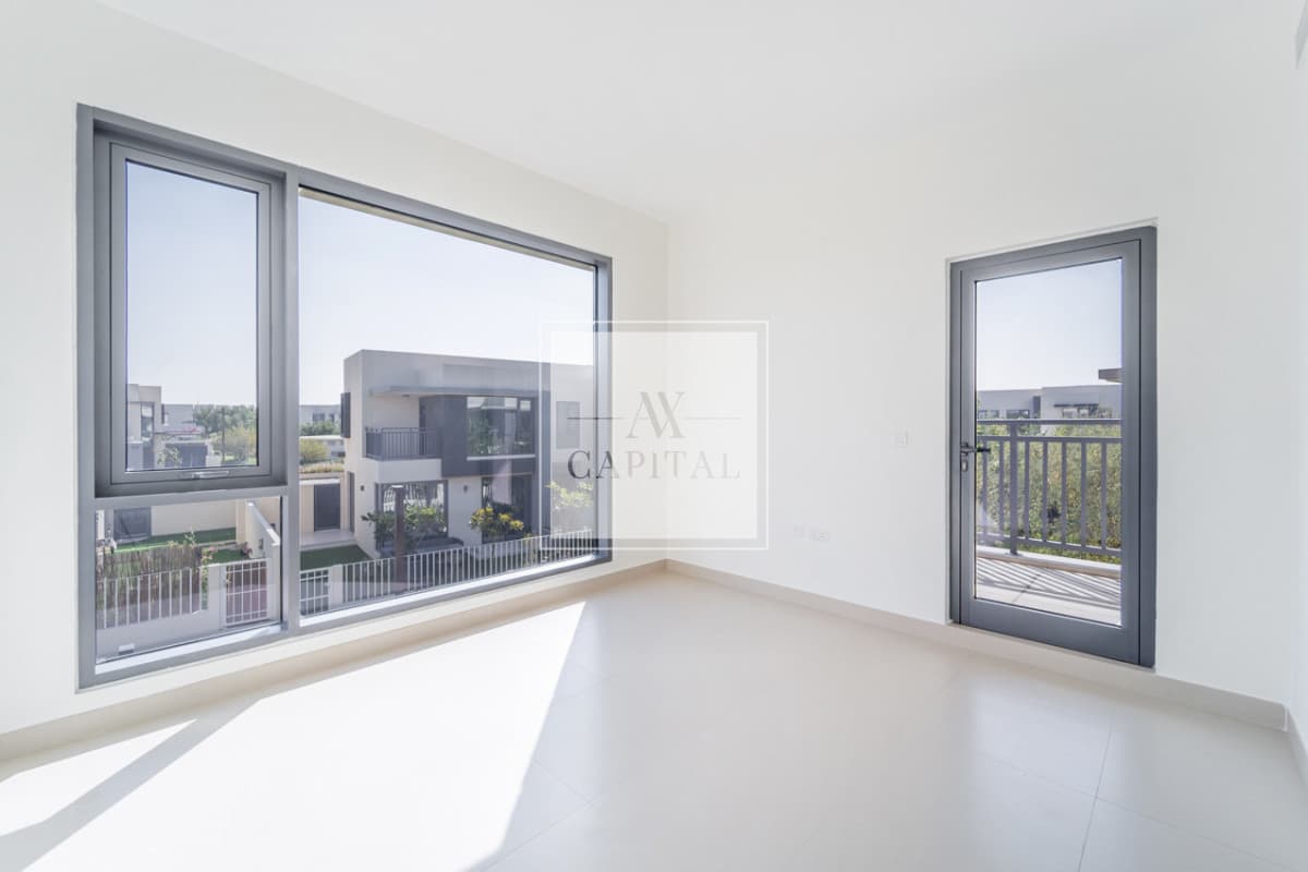 Large Plot | True Corner | Vacant Now