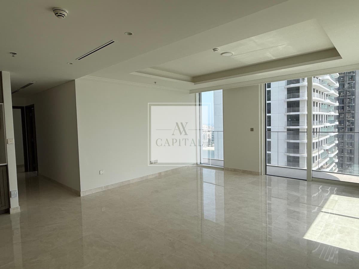Modern 2BR | Private Balcony | Prime Location - 2
