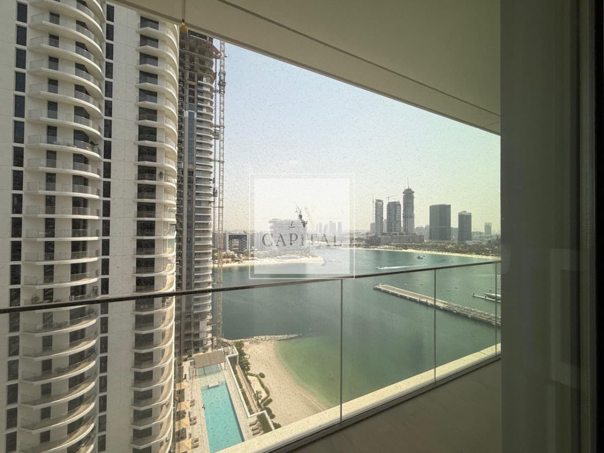 Modern 2BR | Private Balcony | Prime Location