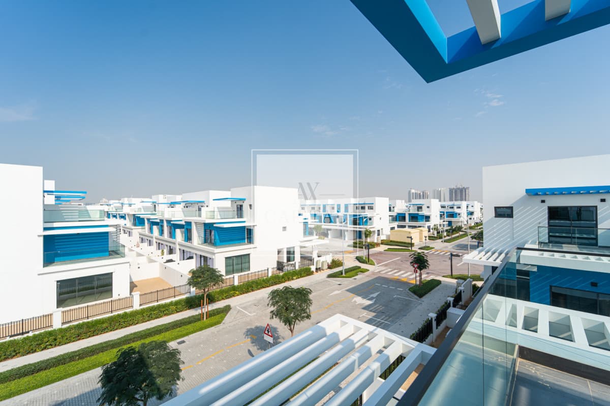 Massive Corner Plot | Brand New | Vacant