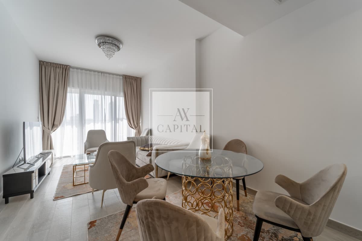 LARGE LAYOUT 1 BHK | UNFURNISHED | COMMUNITY VIEW - 2