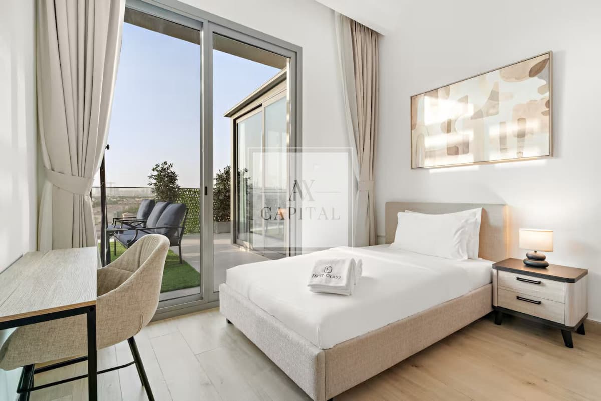Fully Furnished 2BHK | Upgraded | Stunning View - 2