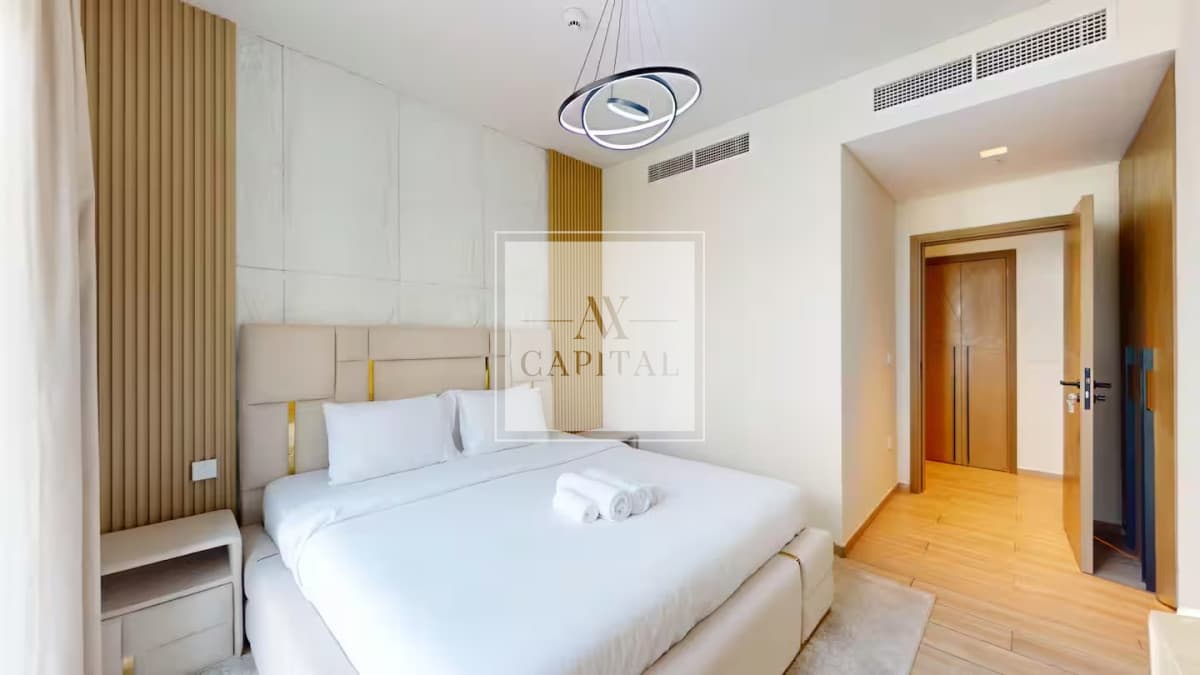 Palace Residences | Ready To Move | Upgraded - 3