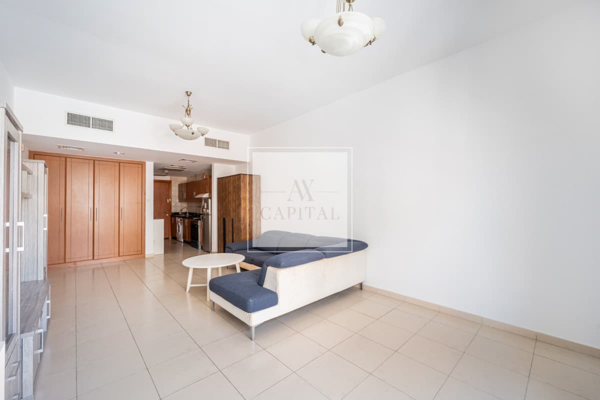 LARGE LAYOUT | VERY QUIET | LOW FLOOR - 2