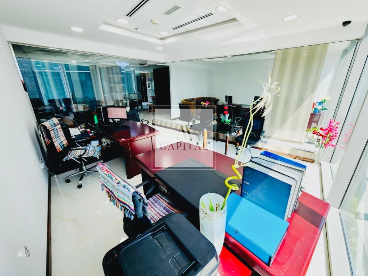 LUXURIOUS | FURNISHED | BURJ KHALIFA VIEW - 3
