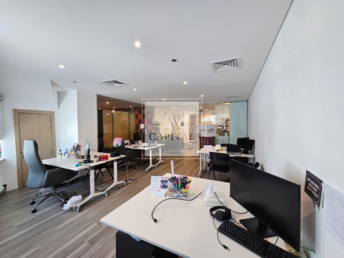 FURNISHED | LESS TRAFFIC AREA| WR & PANTRY INSIDE