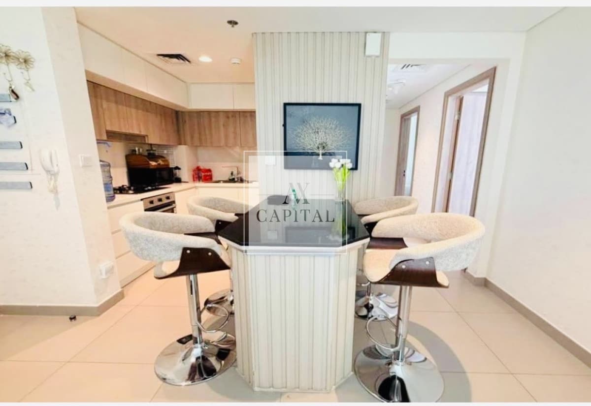 High floor l Close to Park l Furnished l Vacant - 2