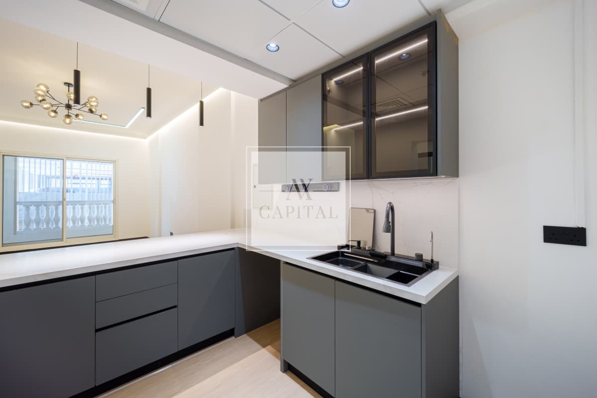 Fully Upgraded | Ready To Move | Large Layout