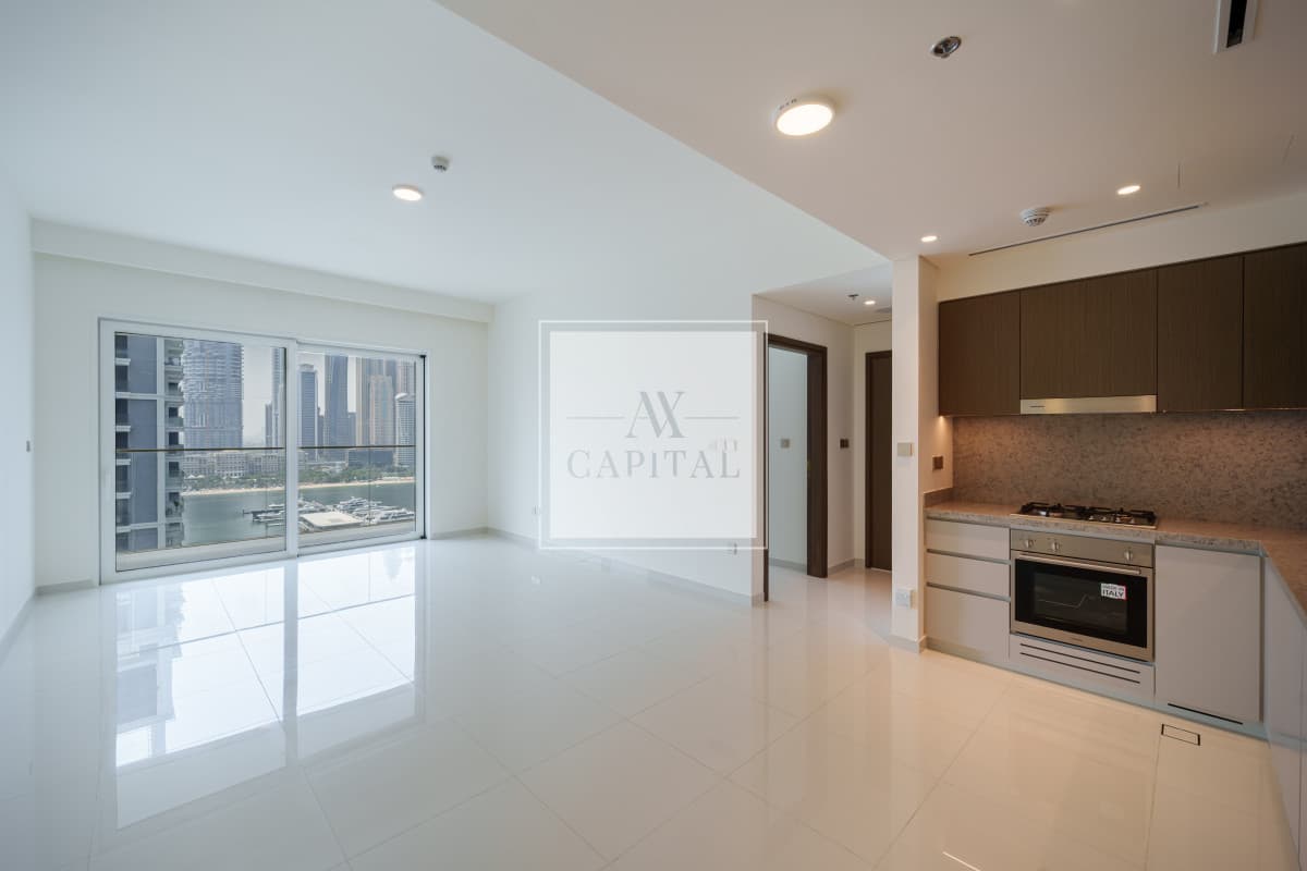 Sea View | High Floor | Beach | Balcony | Vacant