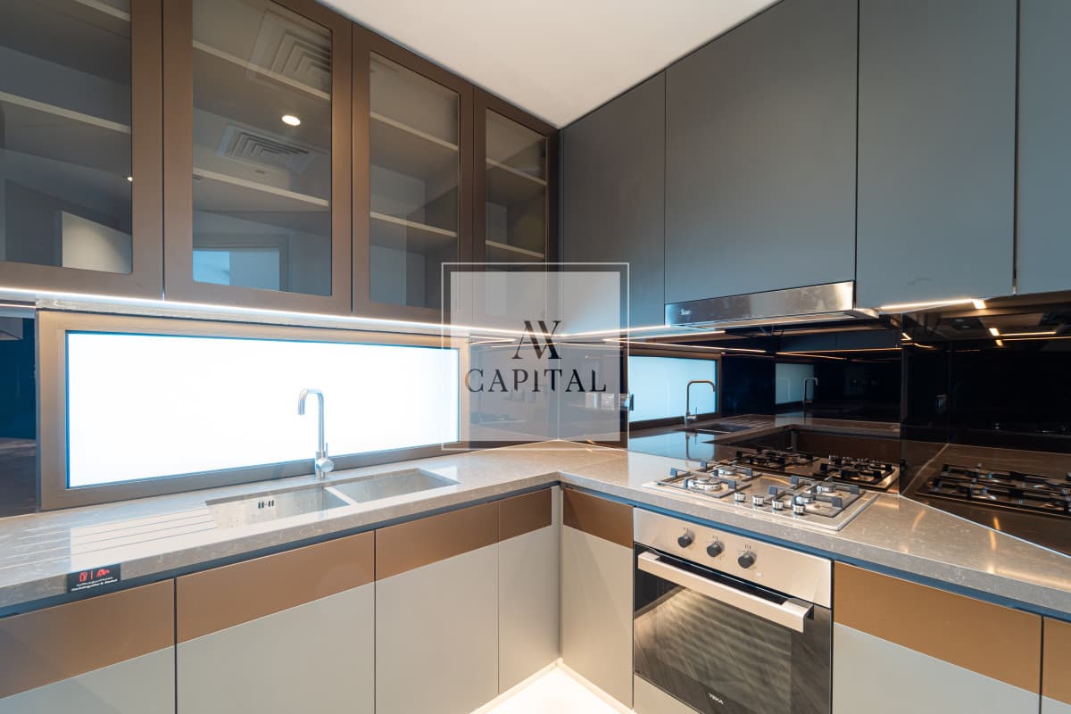 Luxury 1BR | High Floor | Spacious Layout - 2