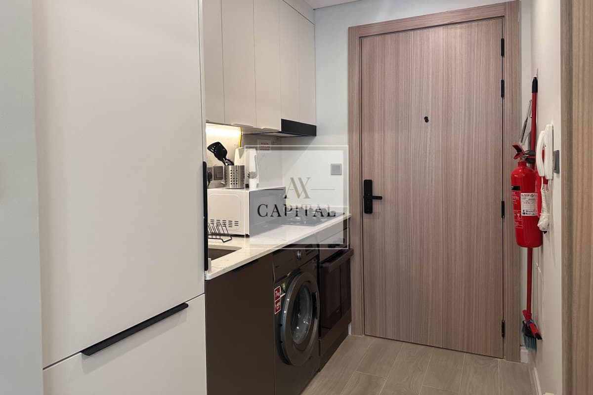 Vacant from September | Luxurious | Near Metro