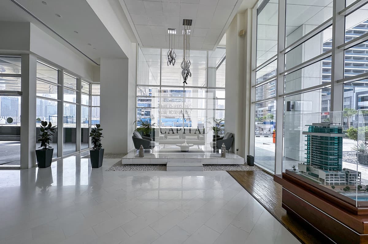 Move in ready  | Canal view | Balcony