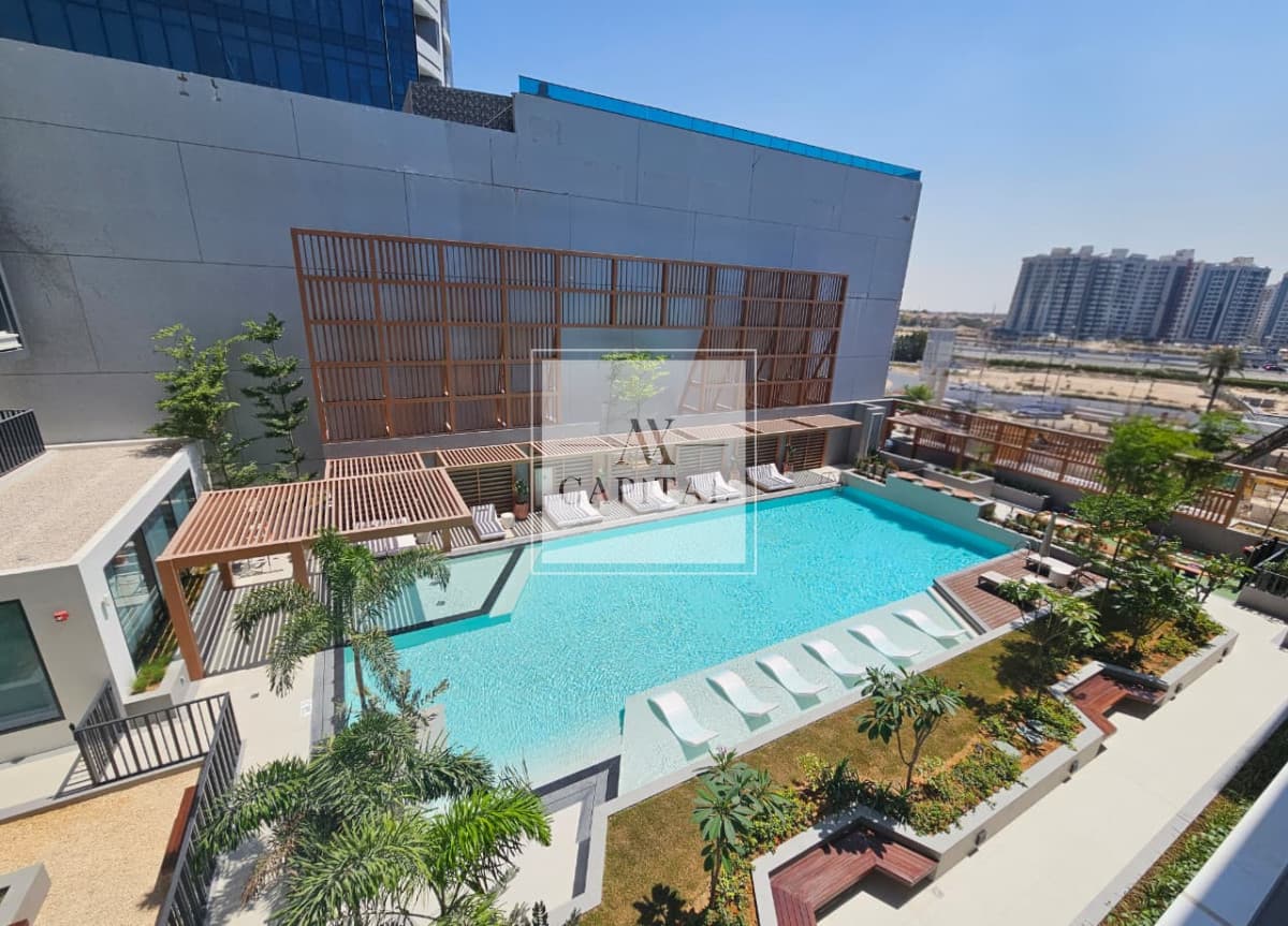 Ellington | Pool View | Brand New | Negotiable