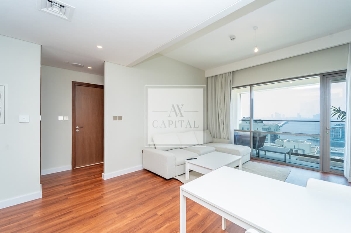 Burj Khalifa View | Beach Access | Great Deal