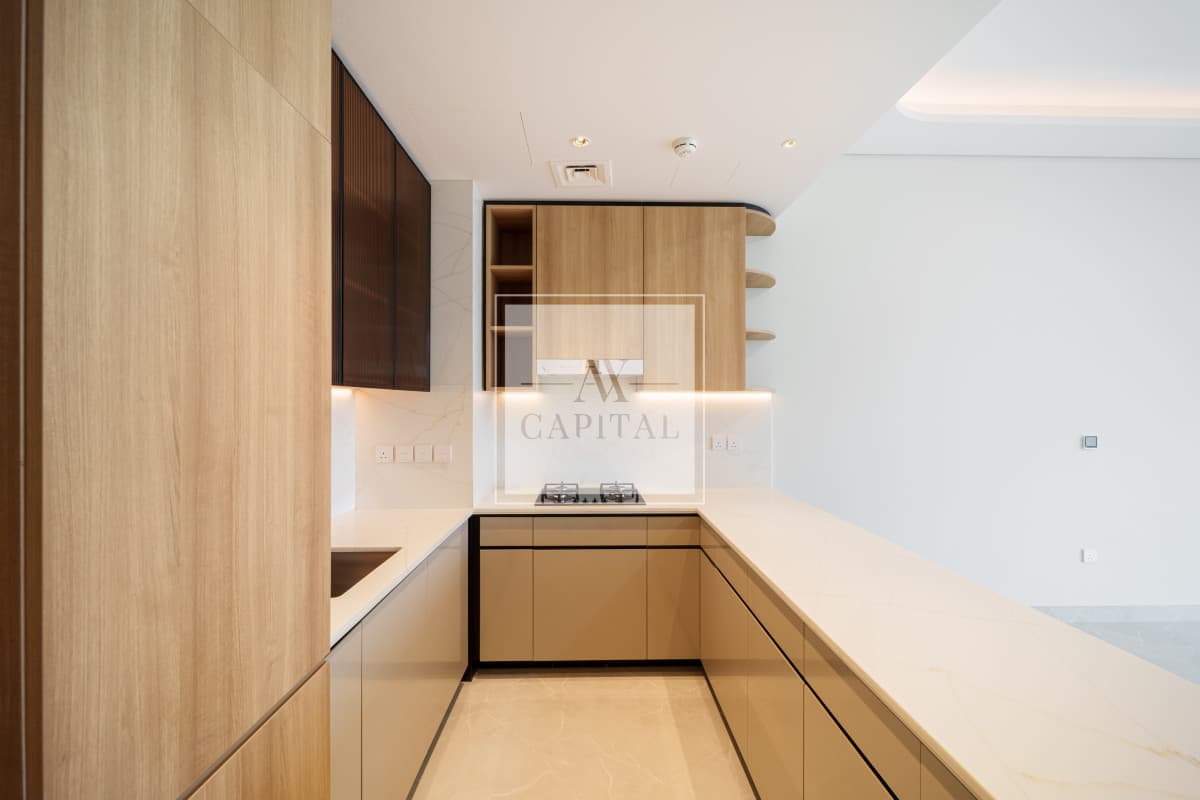 Premium Apartment | Maids Room | Corner Unit - 2
