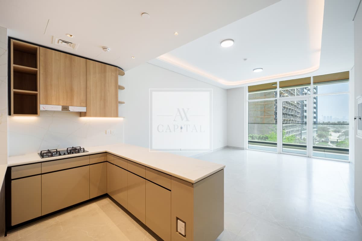 Premium Apartment | Maids Room | Corner Unit - 3