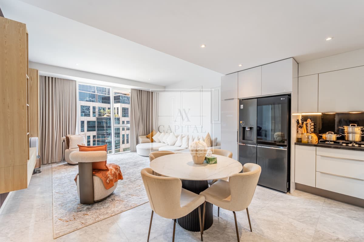 Vacant | Upgraded & Furnished | 1 Bed Apt