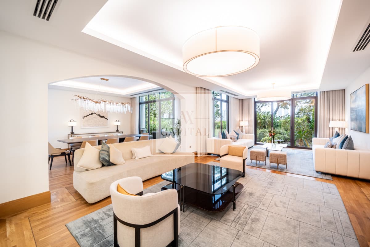 Renovated | Lift | Pool | Designed | Sea View
