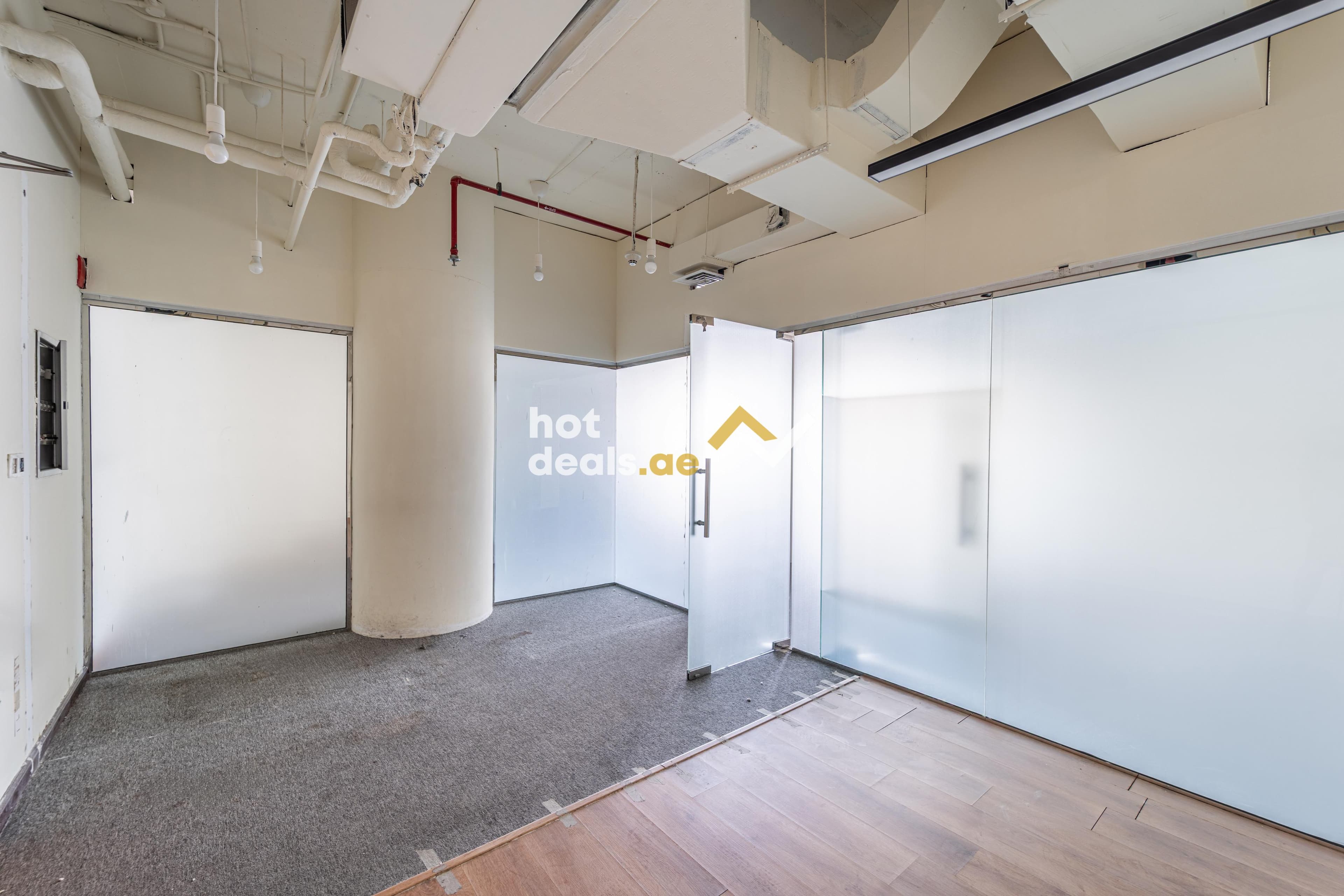 Fitted Office | High Floor | Canal Views | Parking