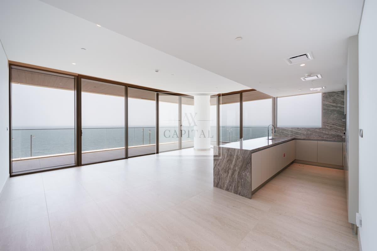 Luxury 2BR| Panoramic Sea View |Beachfront Living