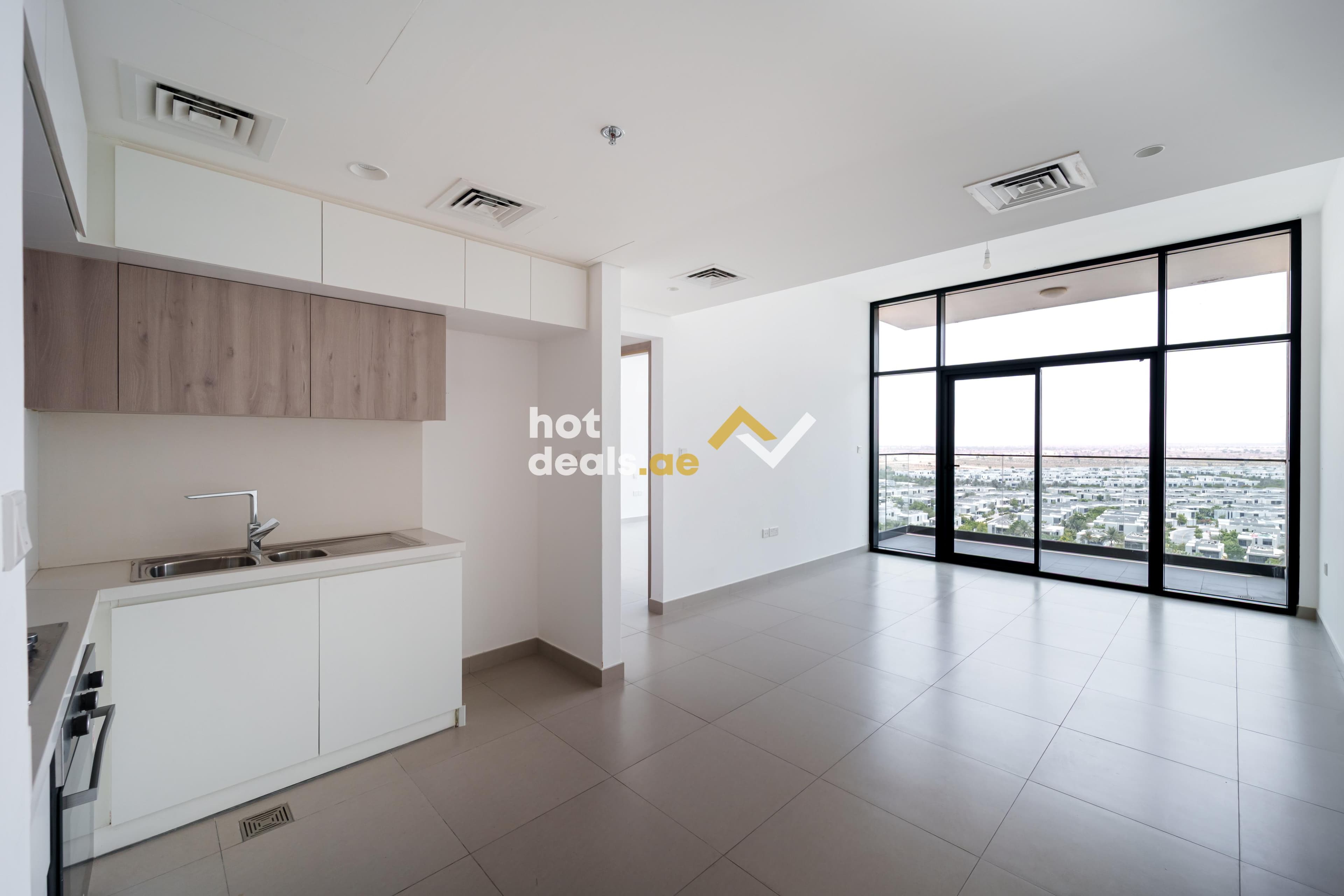 High floor l Close to Park l Unfurnished l Vacant